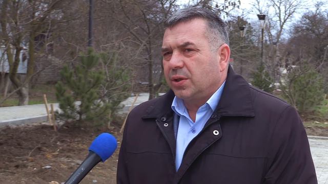 Благоустройство в поселке Черноморское идет полным ходом смотреть онлайн