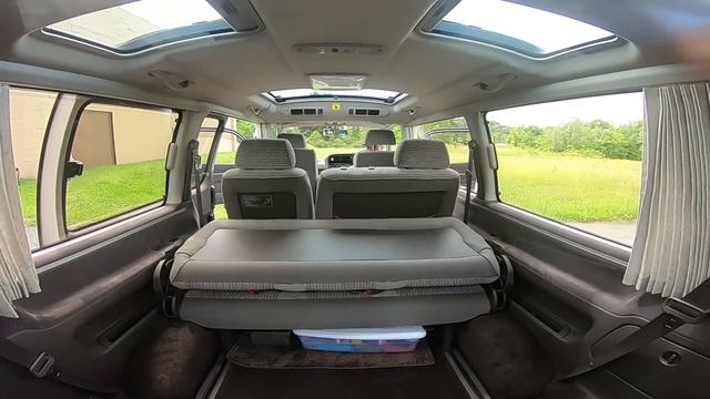 1994 Toyota HiAce Super Custom: Regular Car Reviews