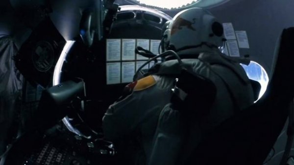 Felix Baumgartner's supersonic freefall from 128k' - Mission Highlights