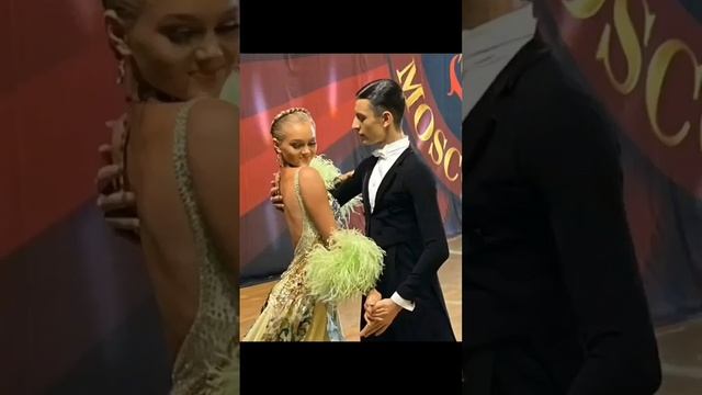Polina and Ruslan and their photos from the tournament смотреть онлайн