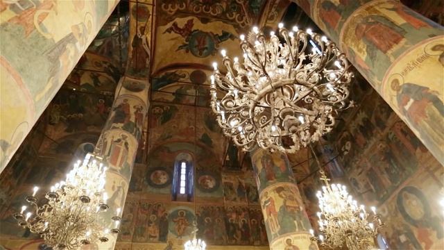 Богослужение в Успенском соборе Московского Кремля смотреть онлайн