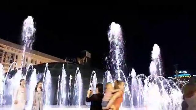 ВЛОГ☺ШУБА?ВОКЗАЛ И ПОЮЩИЕ ФОНТАНЫ♥️ смотреть онлайн