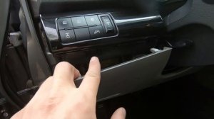 Снимаем панель приборов Kia Sorento