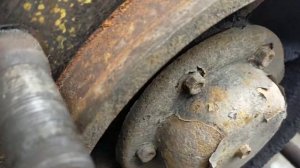 маз 5440 замена тормозных накладок и доработки напильником.