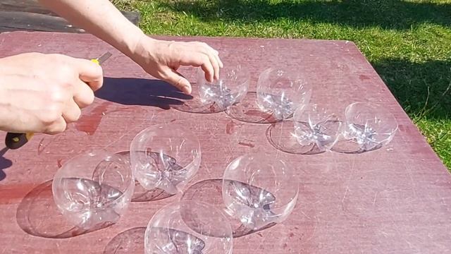 Ветряк из пластиковых бутылок отпугивания кротов и птиц самоделка своими руками смотреть онлайн