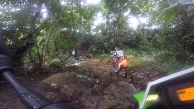 KLX250s, Honda CRF230 enduro Colombia - Neiva смотреть онлайн