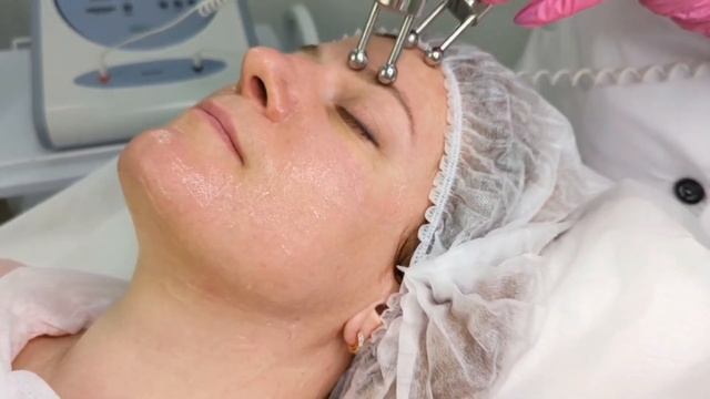 Обучение по микротоковой терапии - практическая часть. Аппарат Gezatone 8806 смотреть онлайн