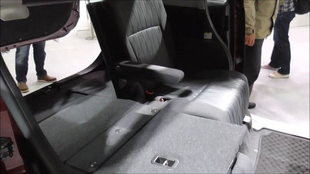 スズキ ソリオ 2023-2024 運転席から座席シートそして後部座席 смотреть онлайн