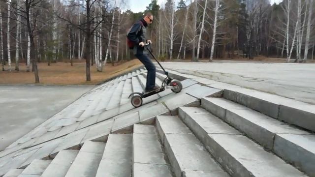 Преодоление подъёма на Kugoo G-booster