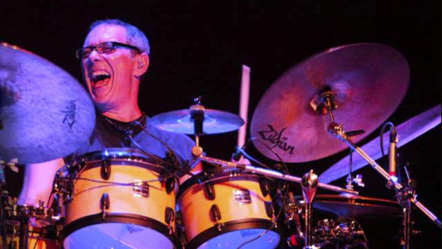 Vinnie Colaiuta Drum Solo смотреть онлайн