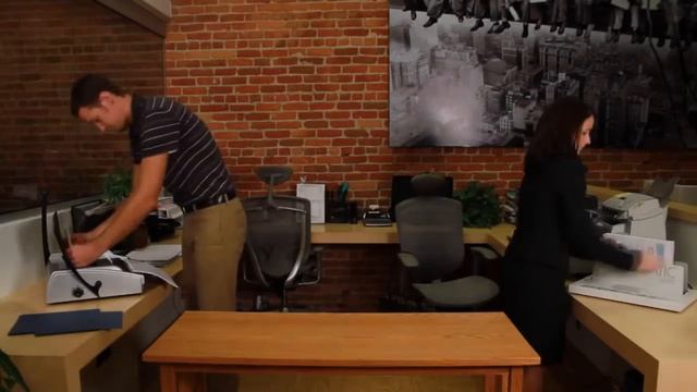 Bindomatic против классического переплета металлической пружины смотреть онлайн