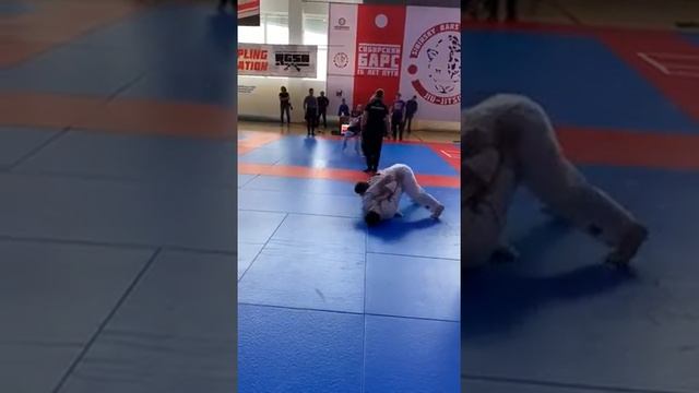 Решающий удушающий Самбо соревнования 9 лет смотреть онлайн