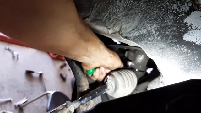 Снятие рулевой рейки на HONDA CR-V кузов RD1 смотреть онлайн