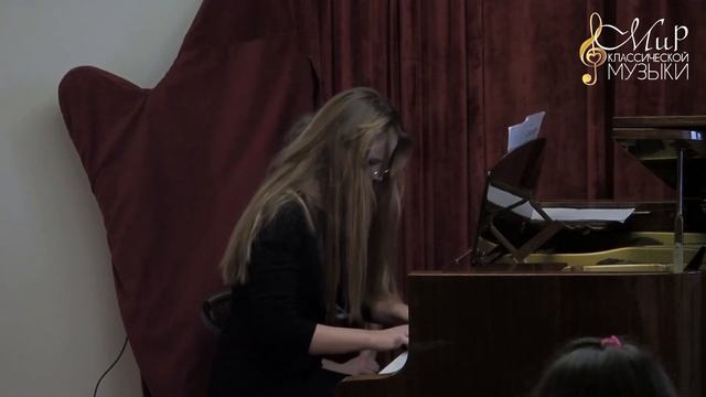 Александра Бобёр. И. С. Бах - Прелюдия и фуга h-moll из II тома ХТК смотреть онлайн