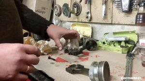 Правильная установка вкладышей Ланос, установка поршня на шатуне.