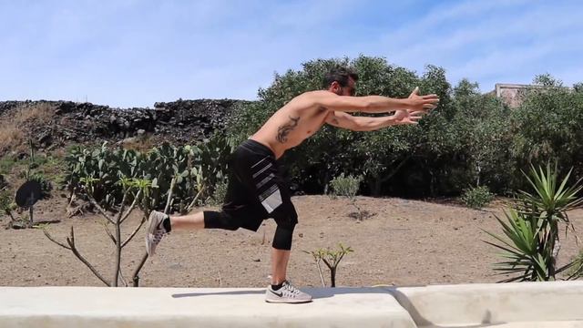 WORKOUT GAMBE E GLUTEI смотреть онлайн