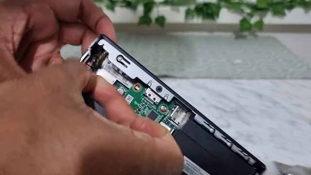 WiFi and Bluetooth Installation for Lenovo Thinkcentre Micro and Thinkstations Micro смотреть онлайн