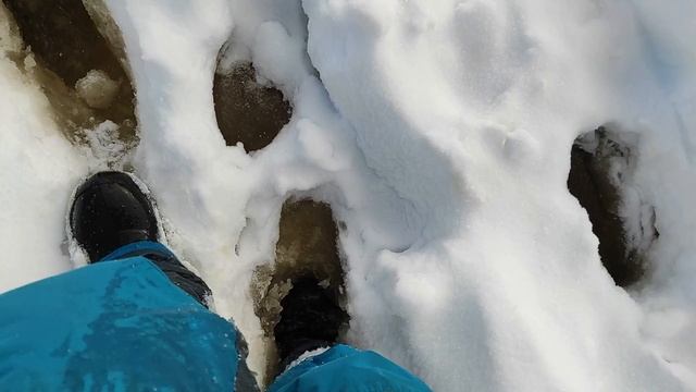 ШОК! ЩУКА на ЖЕРЛИЦЫ! ТРОФЕЙНАЯ РЫБАЛКА в тайге на диком озере смотреть онлайн