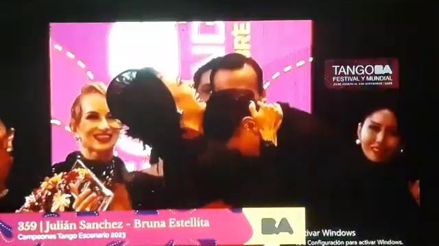 campeones mundiales de tango escenario 2023 premiación y baile final смотреть онлайн