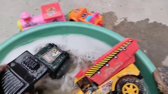 gadi wala cartoon / toy helicopter ka video / truck,jcb, autorickshaw 280 dollar investment смотреть онлайн