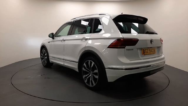 DSZ9422 - Volkswagen Tiguan 2.0 TSI SEL SUV 5dr Petrol DSG 4Motion 190 ps R... смотреть онлайн