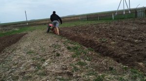 Мотоблок Asilak пашет