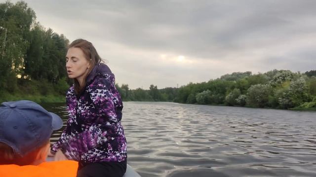 Прогулка на лодке с мотором 18 л.с. по Москва - реке смотреть онлайн