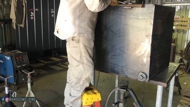 BUILDING A CUSTOM 100 GALLON FUEL TANK // CENTRAL OKLAHOMA CUSTOM WELDING смотреть онлайн