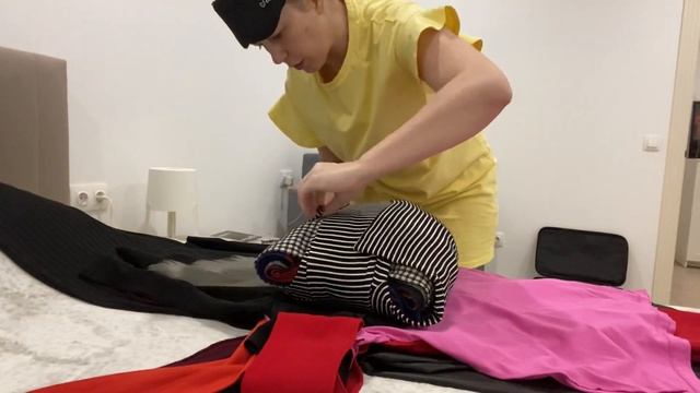 КАК СОБРАТЬ ЧЕМОДАН? ЛАЙФХАК? ничего НЕ ПОМЯЛОСЬ? РУЧНАЯ КЛАДЬ | Поездка | Отпуск | Чемодан смотреть онлайн