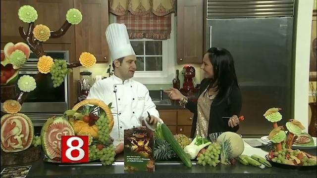 In the Kitchen: Exotic Fruit Carving смотреть онлайн