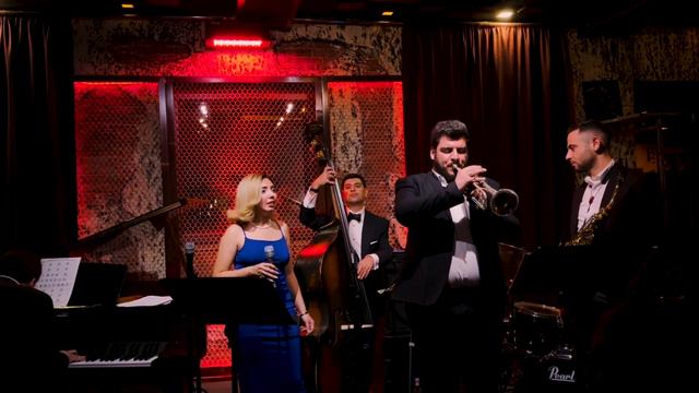 Sona Gyulkhasyan & The Rafael Petrossian Quintet - Santa Claus Is Coming To Town смотреть онлайн