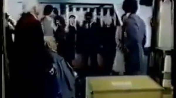 Supertrain - S01E07 - A Very Formal Heist