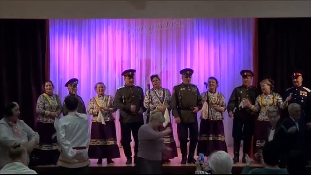 Сыпал снег буланому под ноги, Хуторок ансамбль Казачьей Песни смотреть онлайн