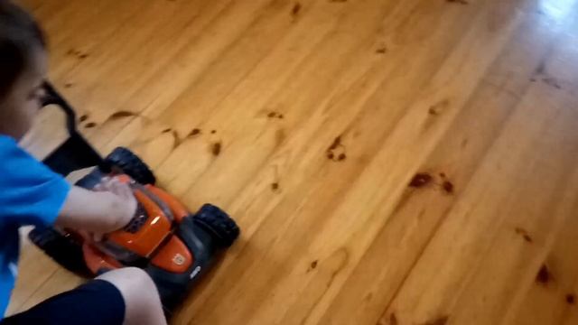 Lawn mower kids sound and light toy !!! смотреть онлайн