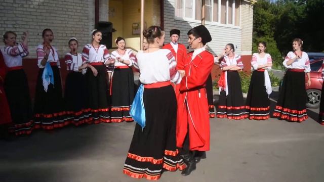 ADS 6612 Поёт Юлия Лузикова ,коллектив "Казачий спас" г.Армавир смотреть онлайн