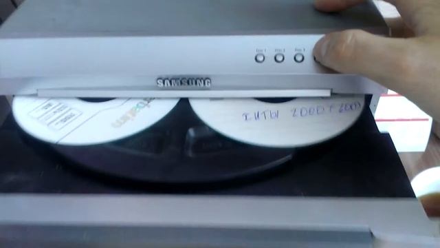 как работает CD и тюнер муз.центра Samsung MAX-zs750 смотреть онлайн