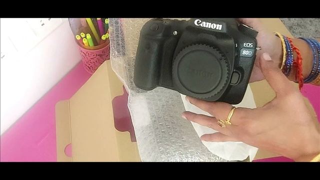 Canon EOS 80D unboxing