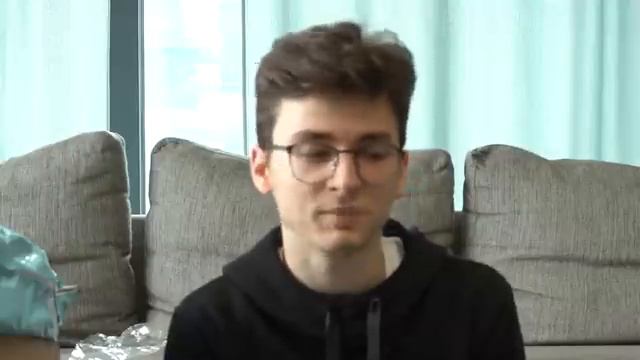 1 мальчик 100 посылок - TheBrianMaps смотреть онлайн