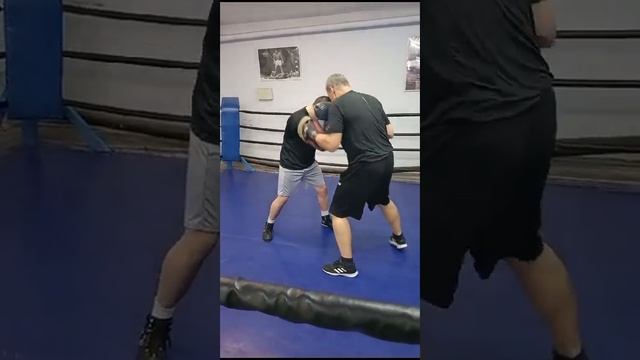 22-я тренировка. Бой в телефонной будке. смотреть онлайн