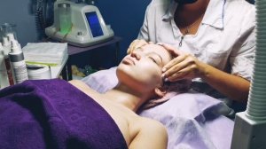 Массаж лица, шеи и декольте | ARAVIA Professional