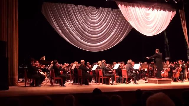 Bernstein - West Side Story Medley (Svetlanov Symphony Orchestra) смотреть онлайн