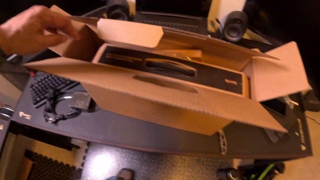 ROG Z13-ACRNM RMT02 Unboxing смотреть онлайн