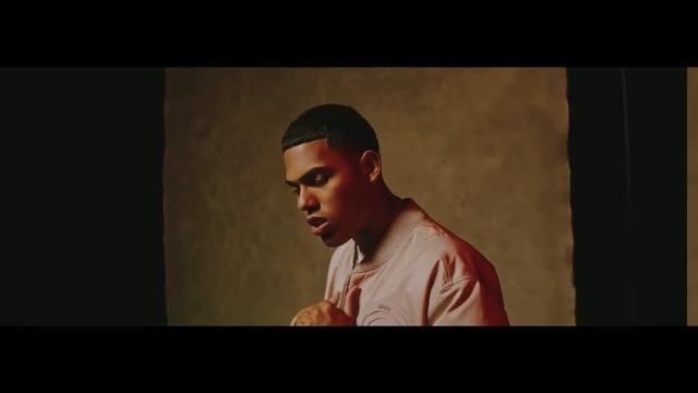 Myke Towers - Piensan (Video Oficial) смотреть онлайн