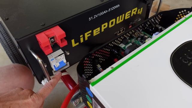 Building A 3000W Portable Solar Power Station, Great For Power Outages!