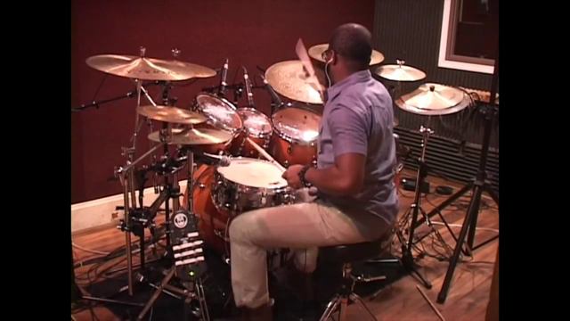 Steve Williams plays Red Blue... By Juante Hall смотреть онлайн