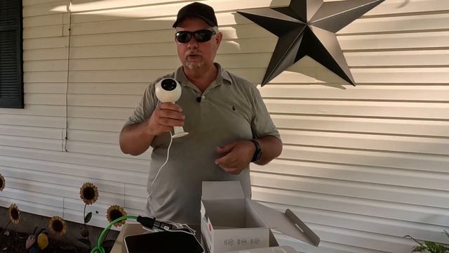SwitchBot Outdoor Spotlight Camera смотреть онлайн