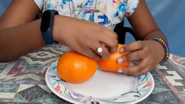 How To Peel An Orange By A Kid | Jani Jani Yes Dada смотреть онлайн