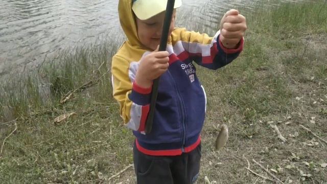 Влог 3 | День Победы. Рыбалка во время пикника на Аларчинском водохранилище. | 09.05.2020 смотреть онлайн