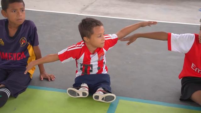 Polideportivo Barrio La Paz - Gases del Caribe S.A. E.S.P смотреть онлайн