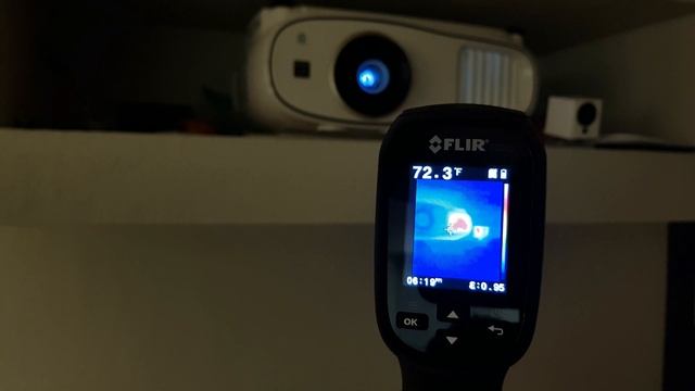 Thermo video of my Projector in use. My Projector is so Cool... Literally!!! смотреть онлайн